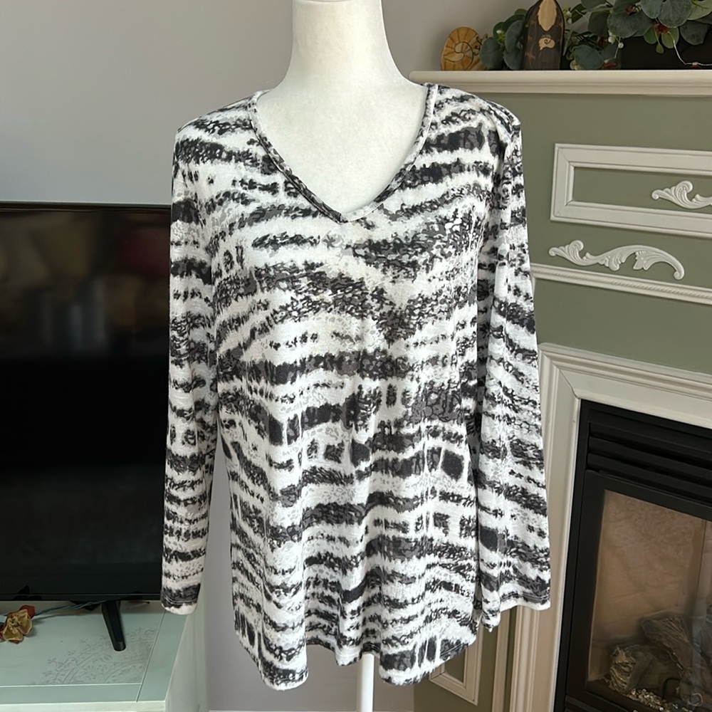 Belle long-sleeve top